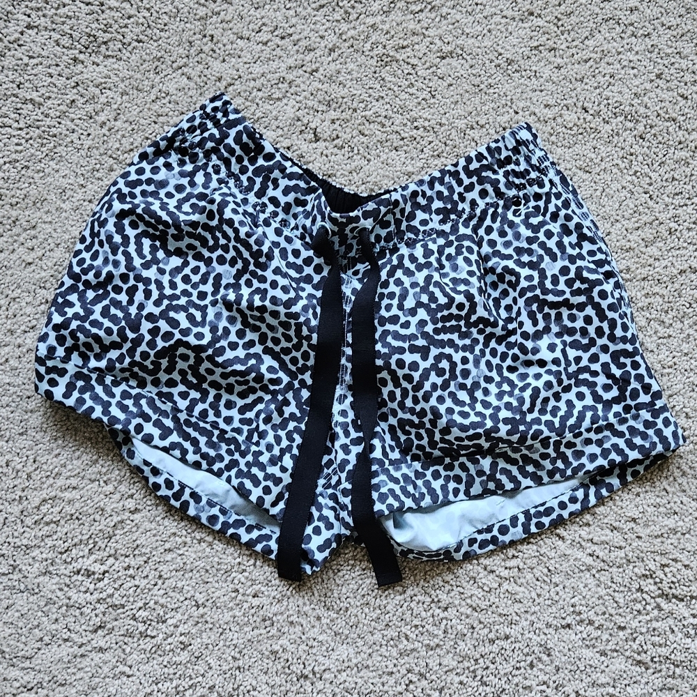 Shorts - Picture 2 of 4